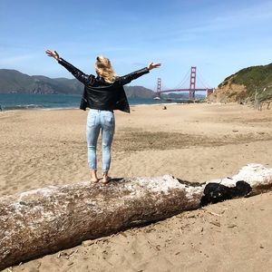 Meet your Posher, Christina